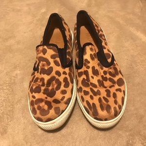 🐆 MIA 🐆 Cheetah print slip on sneakers 🐆